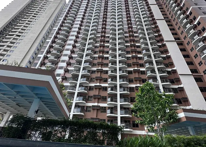 Luxury 1br Bayfront Staycation - Free Wi-fi, Swimming Pool, Near Airport, Moa And Picc Apartment *