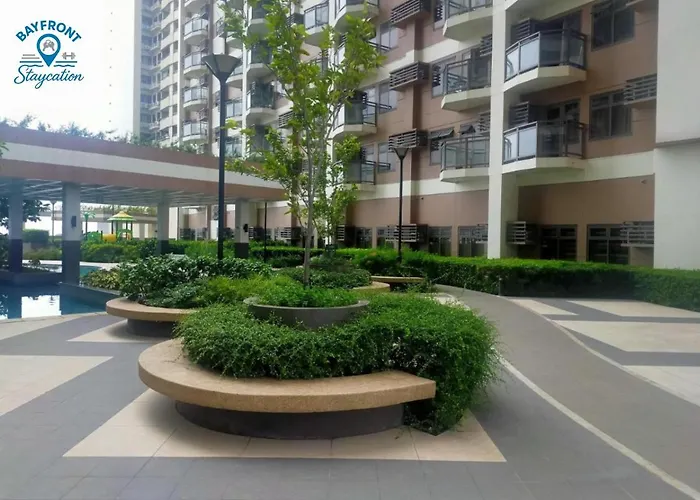 Luxury 1br Bayfront Staycation - Free Wi-fi, Swimming Pool, Near Airport, Moa And Picc Apartment