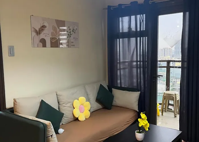 Luxury 1br Bayfront Staycation - Free Wi-fi, Swimming Pool, Near Airport, Moa And Picc