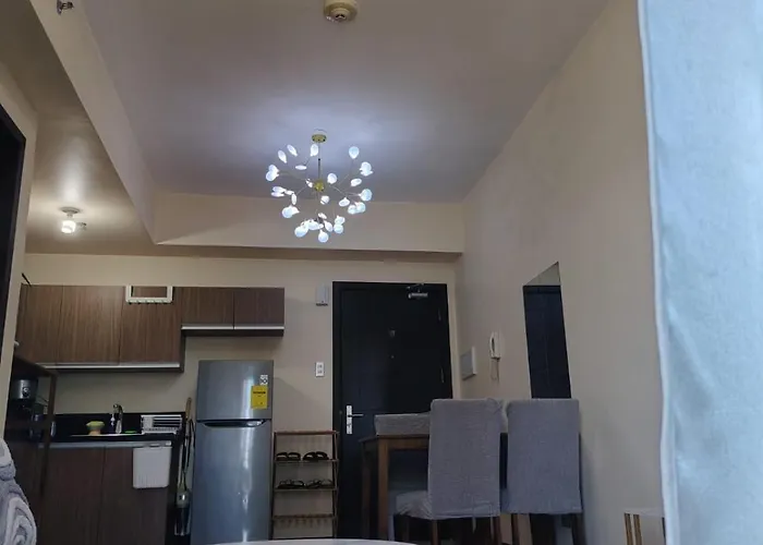 Luxury 1br Bayfront Staycation - Free Wi-fi, Swimming Pool, Near Airport, Moa And Picc Apartment
