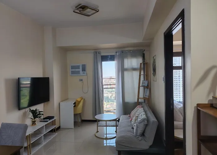 Luxury 1br Bayfront Staycation - Free Wi-fi, Swimming Pool, Near Airport, Moa And Picc Apartment