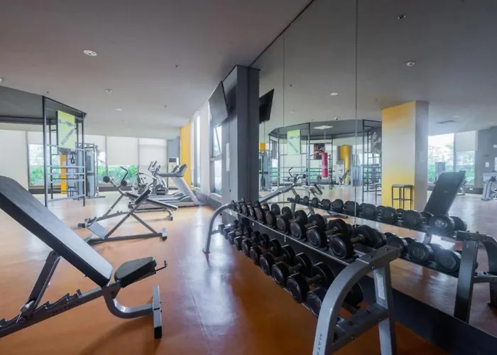 Luxury 1br Bayfront Staycation - Free Wi-fi, Swimming Pool, Near Airport, Moa And Picc Apartment