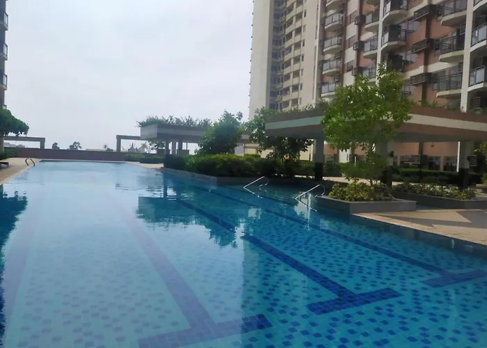 Apartment Luxury 1br Bayfront Staycation - Free Wi-fi, Swimming Pool, Near Airport, Moa And Picc *