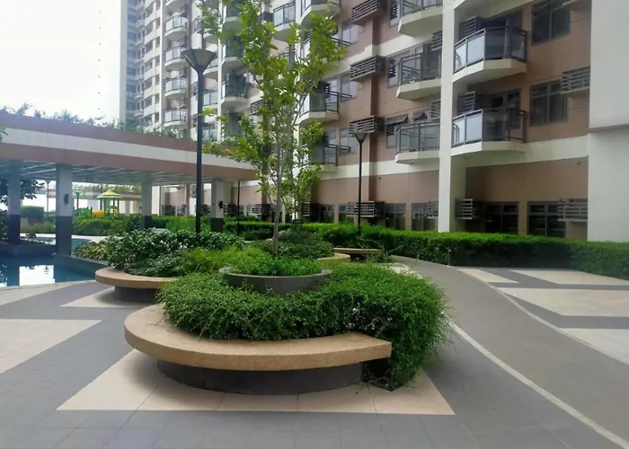 Luxury 1br Bayfront Staycation - Free Wi-fi, Swimming Pool, Near Airport, Moa And Picc *
